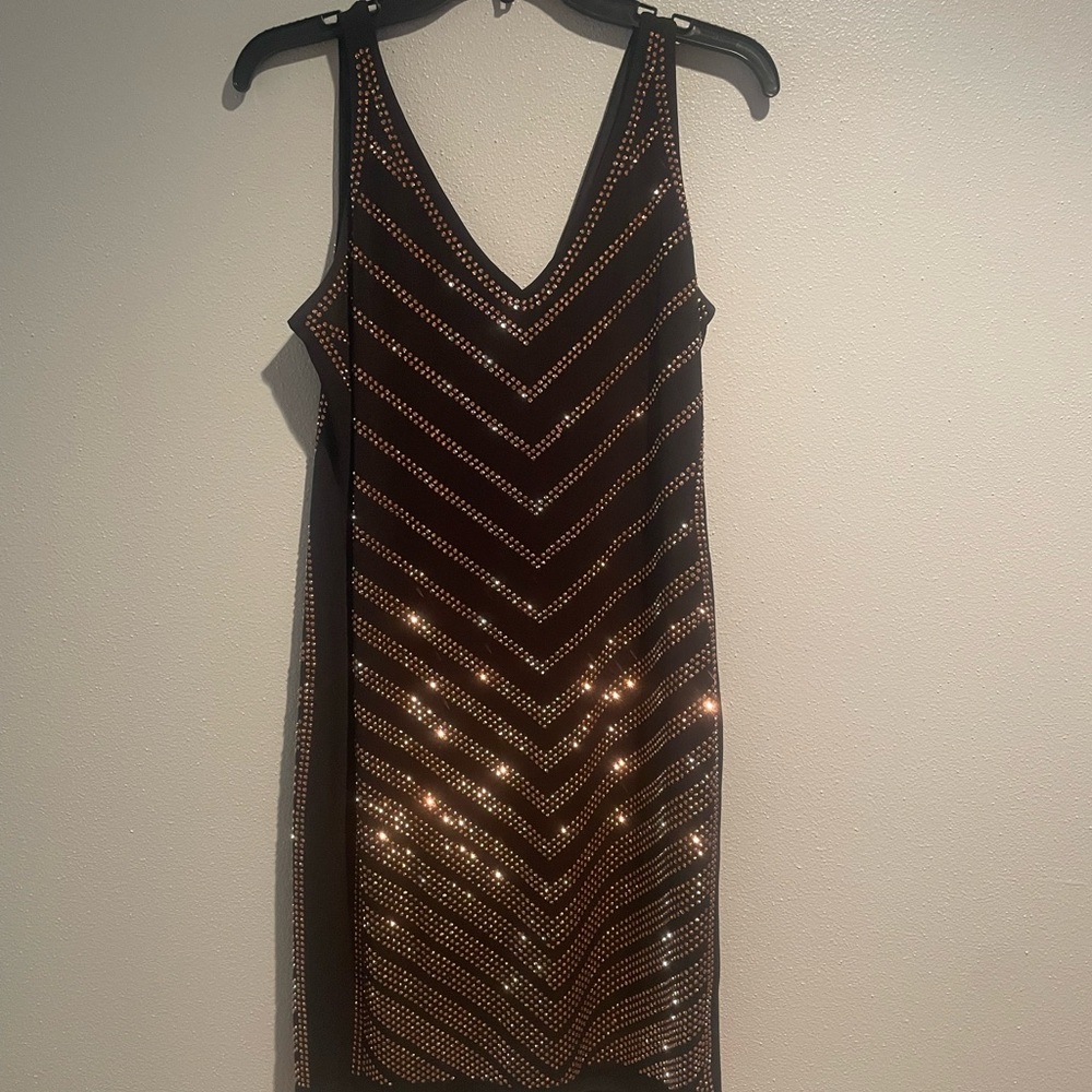 Carmen Marc Valvo Black and Gold Sequin Sheath Mini Dress
